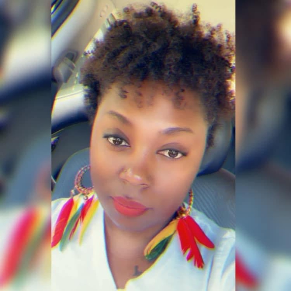 Meet your Posher, Kenyatta